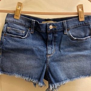 Joe’s jean short shorts size 28. Will fit a small 28